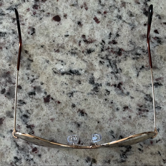 Ray-Ban Aviator Gradient Sunglasses - Picture 4 of 11